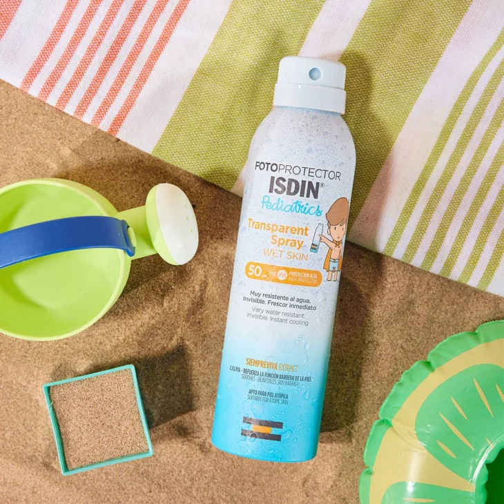 Isdin Fotoprotector Pediatrics Wet Skin Transparent Spray Protezione Solare 50 per Bambini 250 ml