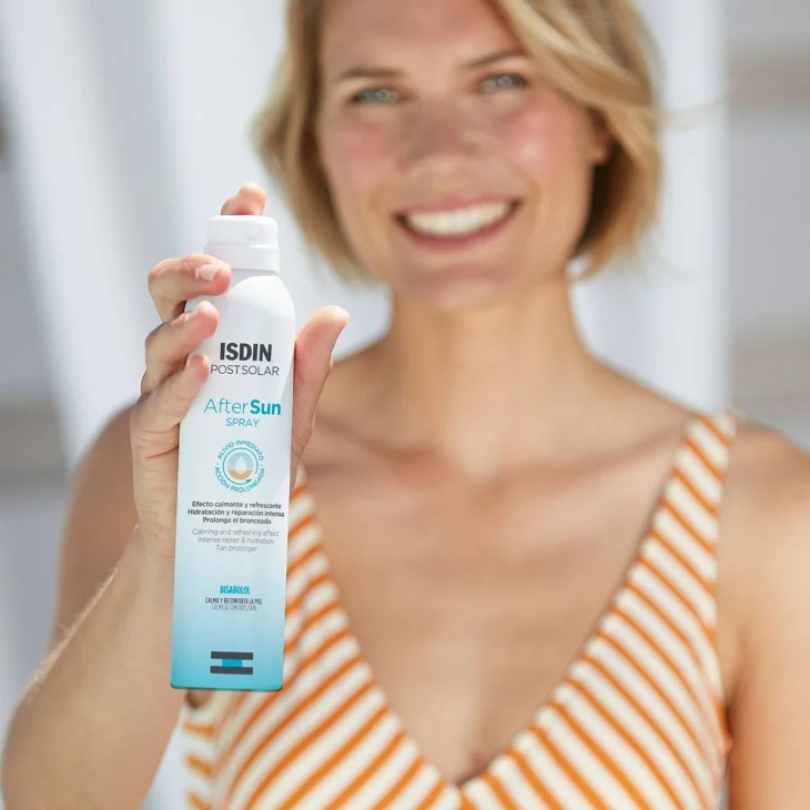 Isdin After Sun Spray doposole idratante e calmante 200 ml