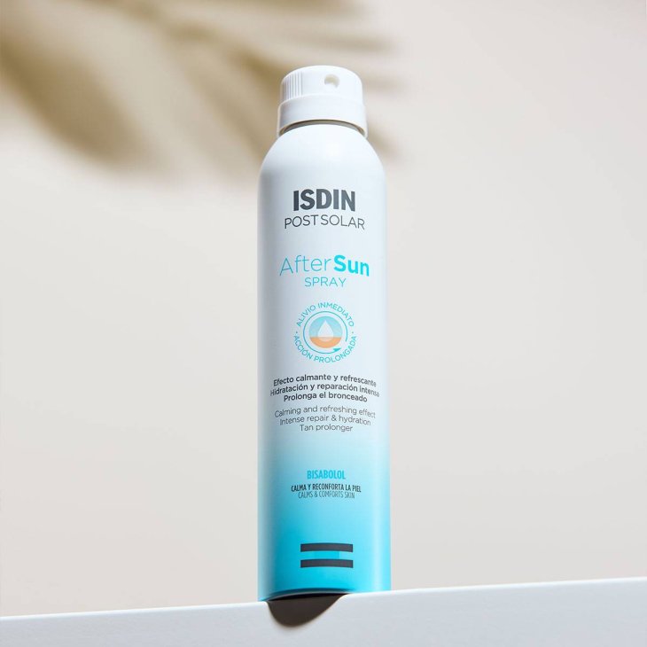 Isdin After Sun Spray doposole idratante e calmante 200 ml