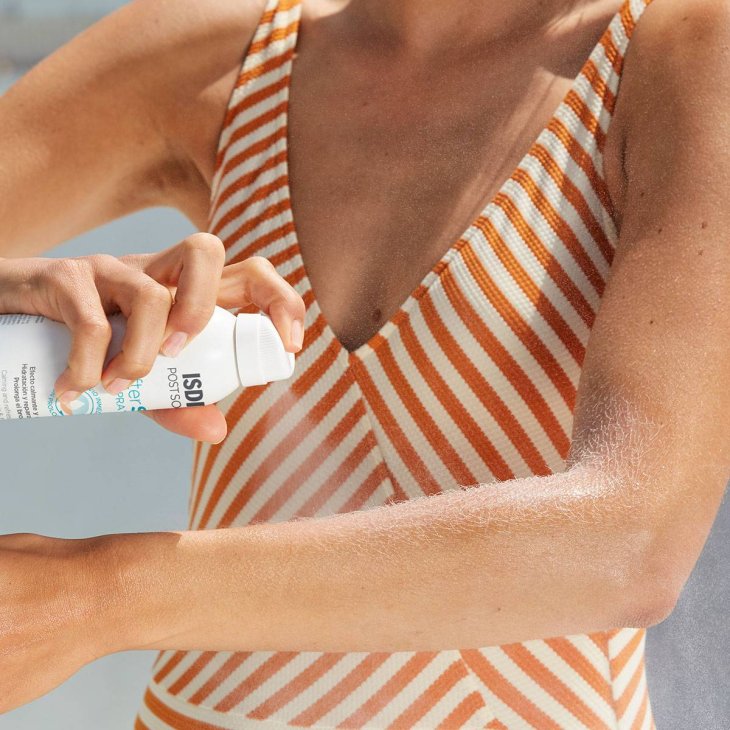 Isdin After Sun Spray doposole idratante e calmante 200 ml