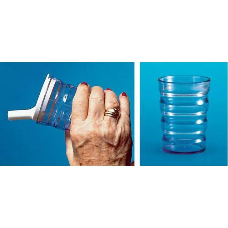 Farmacare Tazza speciale con coperchio e beccuccio