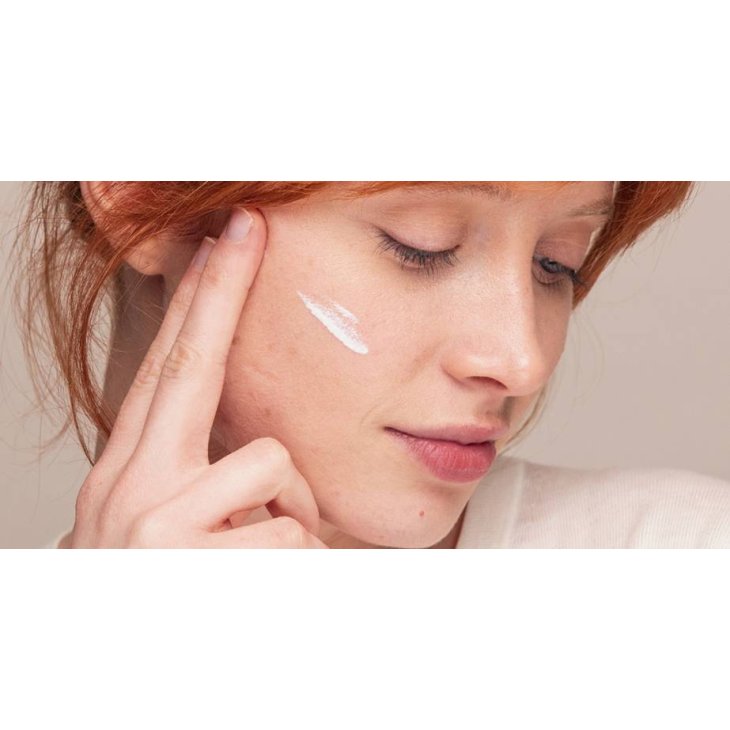 Isdin Foto Ultra Redness SPF 50 Crema Solare Viso Protezione Rossore 50 ml