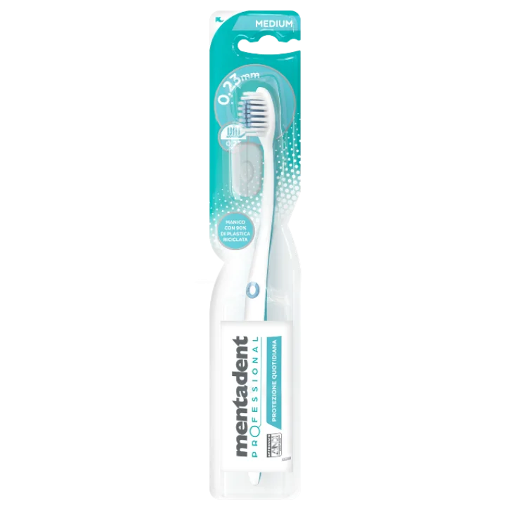 Mentadent Professional Ultra Soft Protezione Quotidiana Spazzolino con Setole Medium 1 pezzo