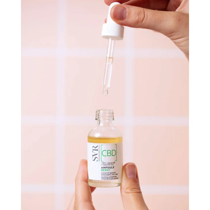 SVR Ampoule Resist CBD Siero Viso Antiossidante e Anti-Age 30 ml