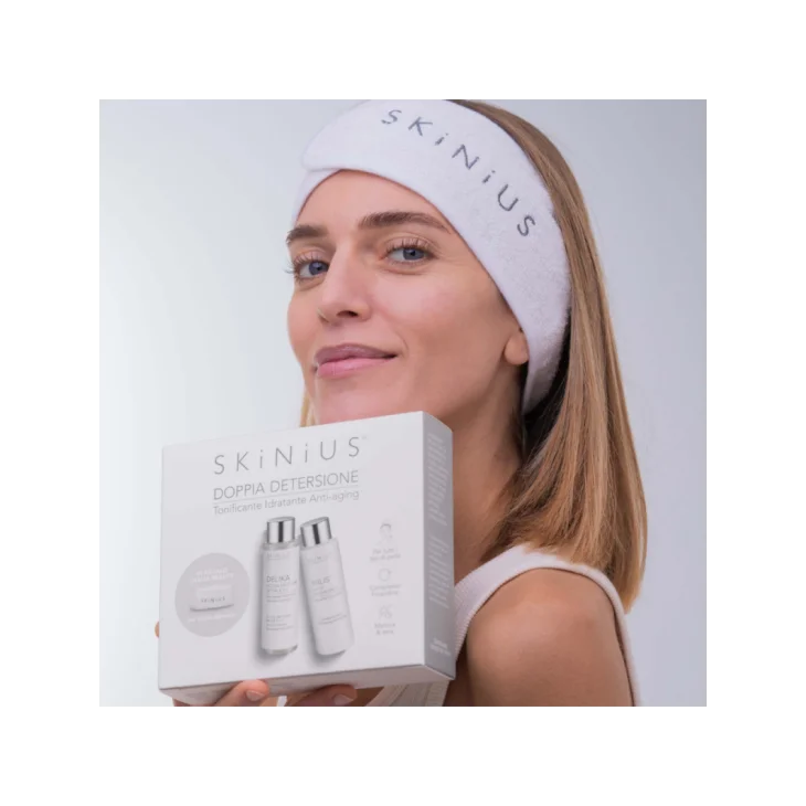 Skinius Doppia Detersione Antiaging Cofanetto Detergente 100 ml + Acqua Micellare 100 ml + Fascia Beauty