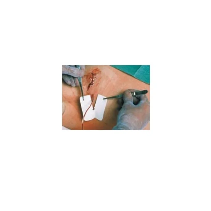 MEDICAZIONE PER TUBI DI DRENAGGIO FESSURATA METALLINE DRAIN6X7CM FORO 4,5X11MM 50 PEZZI