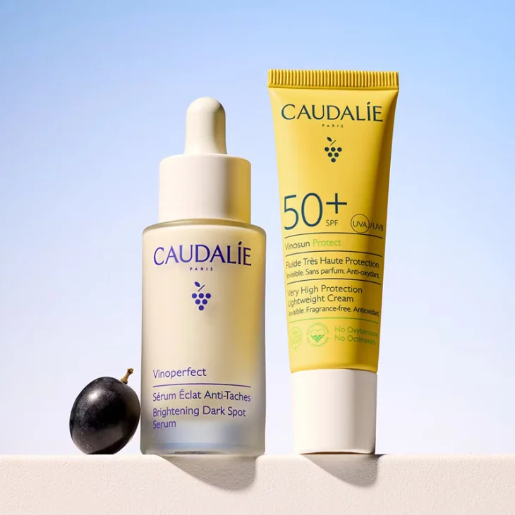 Caudalie Vinoperfect Cofanetto Duo Antimacchie Estate Siero Illuminante 30 ml + Fluido Altissima Protezione 20 ml