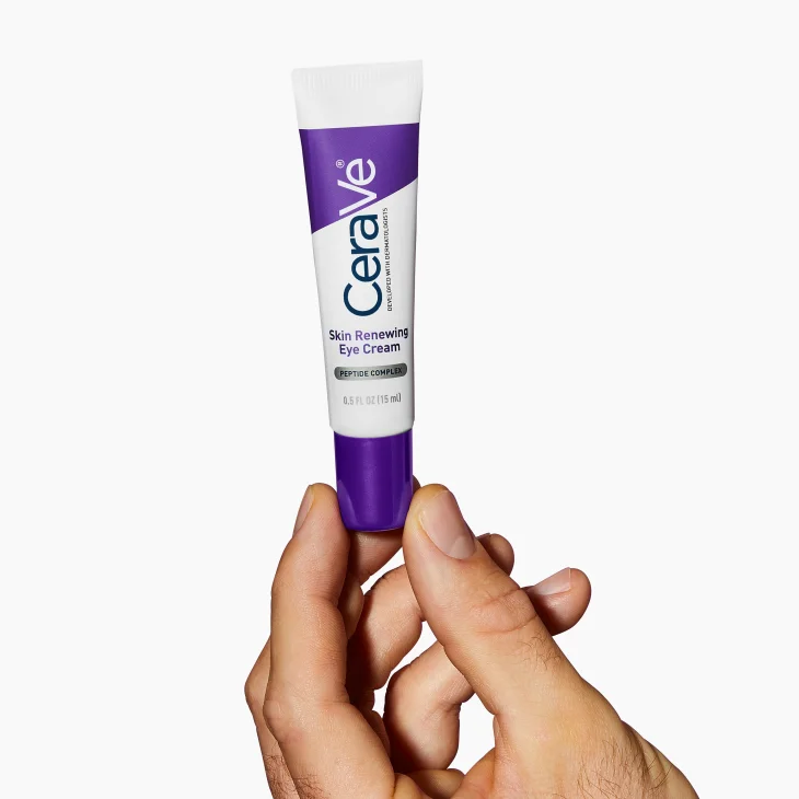 CeraVe Skin Renewing Crema Contorno Occhi Peptidi Per i Primi Segni dell'Età 15ml