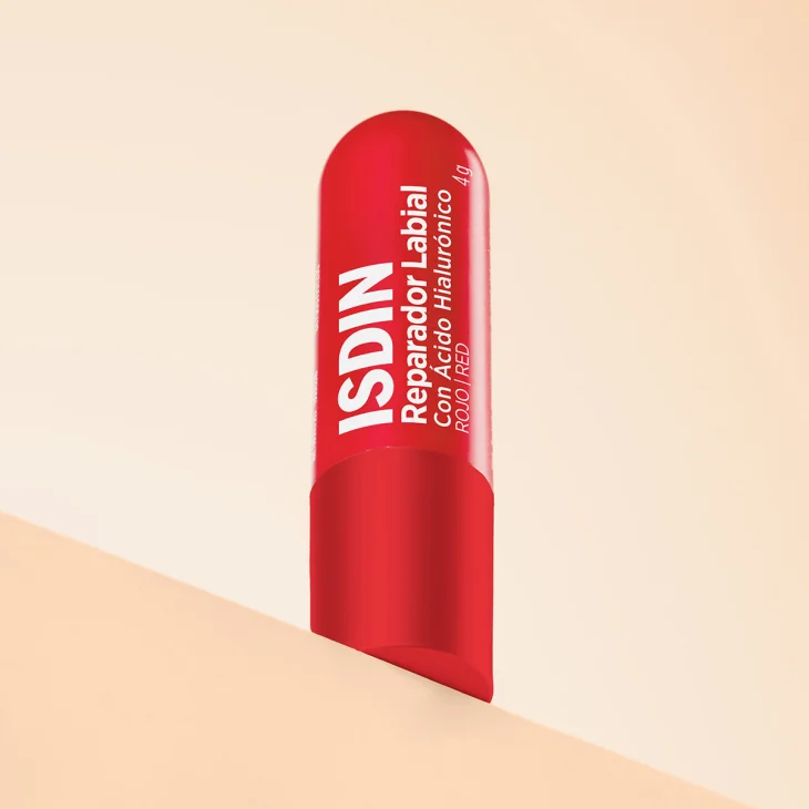 Isdin Reparador Labial Rosso Stick labbra colorato con acido ialuronico che fornisce fino a 24 ore di idratazione intensa Colore Rosso 4 grammi