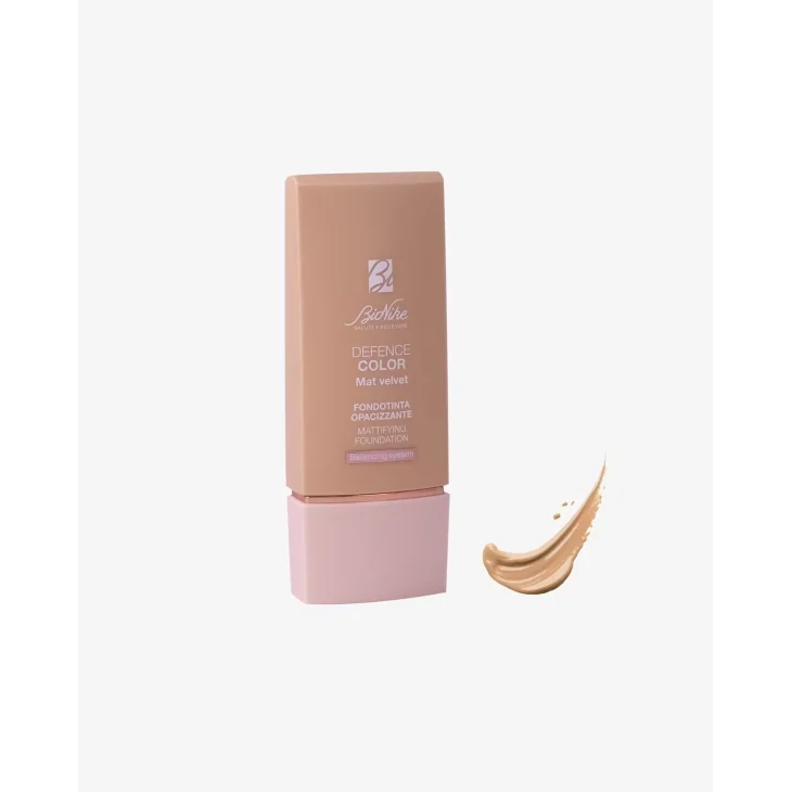 Bionike Defence Color Mat Velvet Fondotinta Opacizzante 03 Sand per Pelle Mista o Grassa 30 ml