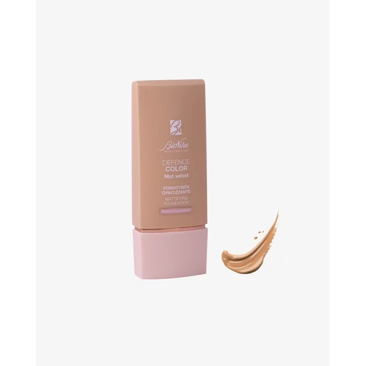 Bionike Defence Color Mat Velvet Fondotinta Opacizzante 04 Beige per Pelle Mista o Grassa 30 ml
