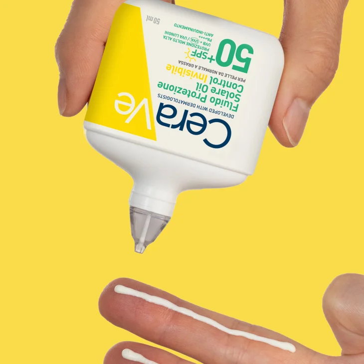 CeraVe Fluido Protezione Solare Viso Oil Control Invisibile SPF50+ 50 ml