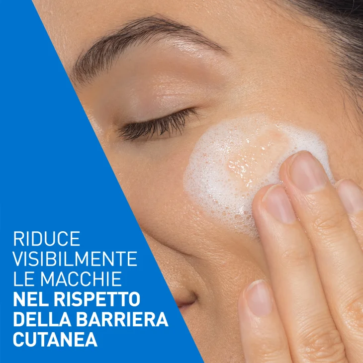 CeraVe Skin Renewing Detergente Illuminante con Vitamina C per pelli spente e dal colorito non uniforme, con Vitamina C stabilizzata e Niacinamide - 236 ml