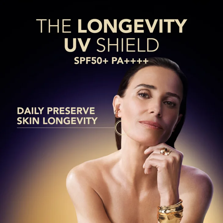 Lierac Premium Longevity UV Shield SPF50+ Fluido Setoso Viso Protezione Raggi UVA, UVB, luce blu 30 ml Lierac Premium Longevity UV Shield SPF50+ Fluido Setoso Viso Protezione Raggi UVA, UVB, luce blu 30 ml