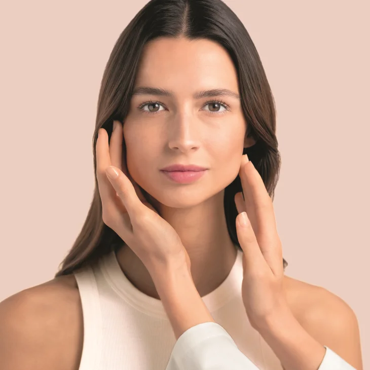 Av&egrave;ne Eau Thermale  Hydrance BB Light, Crema Idratante Colorata perfezionatrice SPF30 40ml