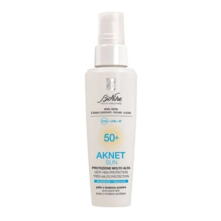 BioNike Aknet Sun SPF50+ Fluido solare per pelle acneica 50 ml