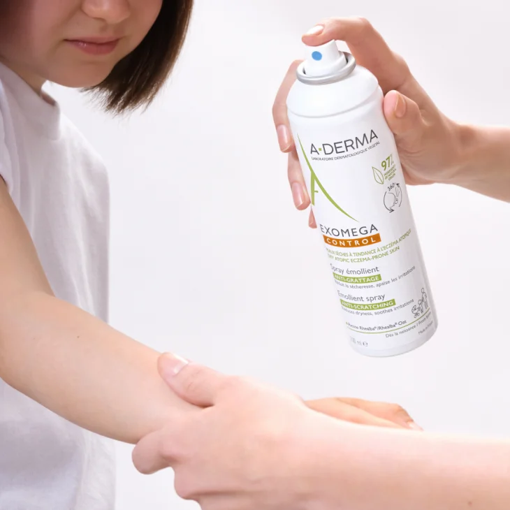 A-Derma Exomega Control Spray Emolliente Anti-Prurito 200 ml A-Derma Exomega Control Spray Emolliente Anti-Prurito 200 ml