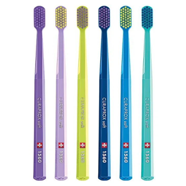 Curaprox Cs 1560 Spazzolino Duro 1 pezzo