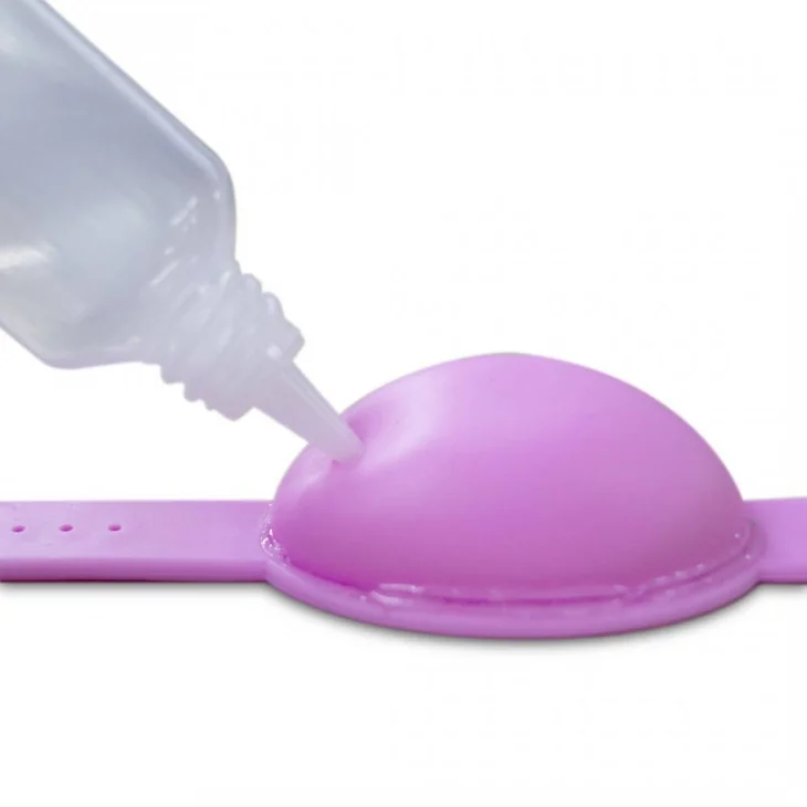 Bracciale Dispenser in Silicone per Disinfettante Mani + Bottiglia Ricaricabile Vari Colori