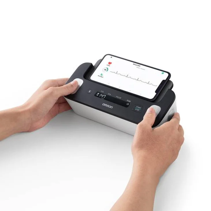 Omron Complete 2-in-1 Pressione ed Elettrocardiogramma