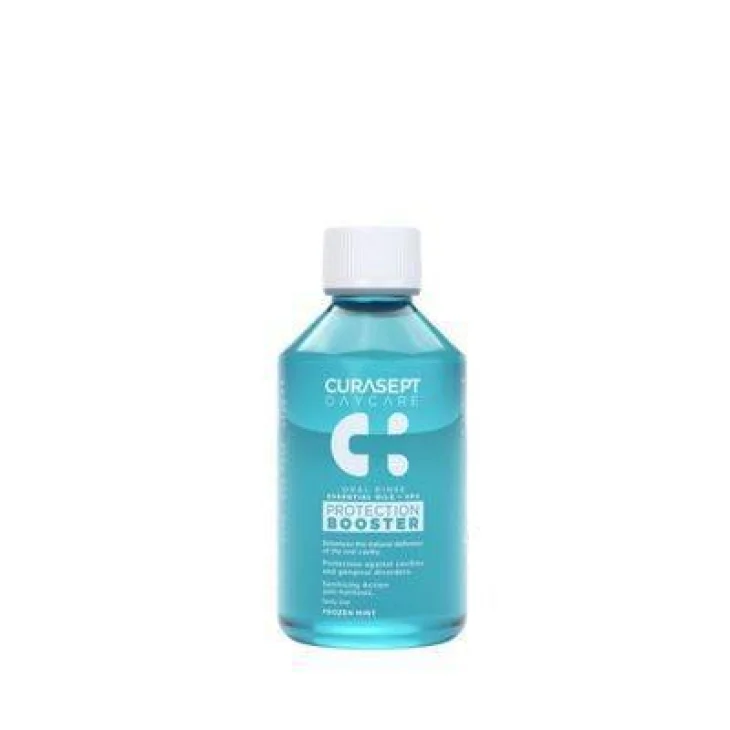 Curasept Daycare Collutorio Protection Booster Frozen Mint Azione Igienizzante 100 ml