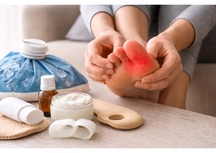 Dolore all’alluce: cause più comuni e rimedi efficaci