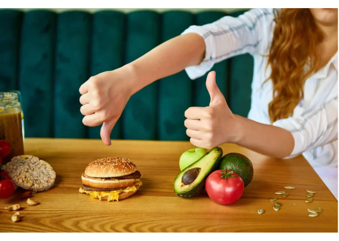 Dieta per il colesterolo alto: cosa preferire e quali cibi evitare Dieta per il colesterolo alto: cosa preferire e quali cibi evitare