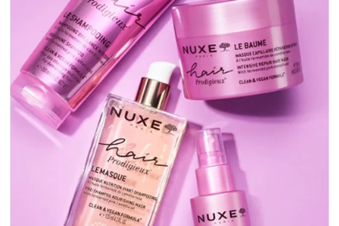 Perché nutrire i capelli con formule naturali è essenziale per mantenerli morbidi e luminosi