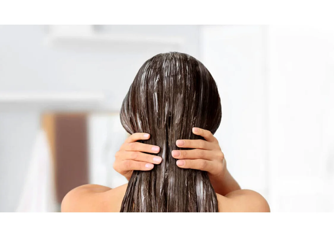 Olaplex: a cosa serve e come utilizzarlo per ricostruire i capelli danneggiati Olaplex: a cosa serve e come utilizzarlo per ricostruire i capelli danneggiati