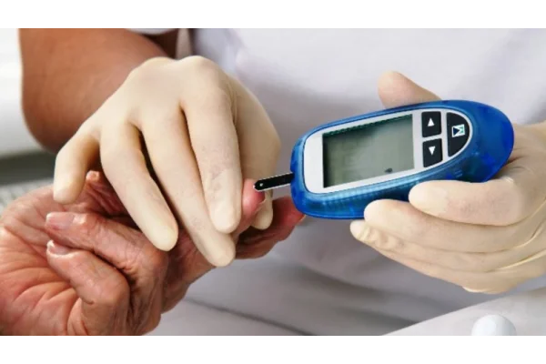Diabete: come riconoscerlo, sintomi precoci e cosa fare subito