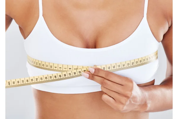 Come aumentare il seno senza chirurgia estetica