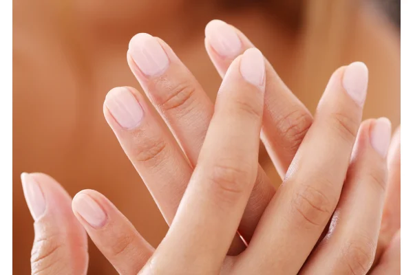 Come rinforzare le unghie in autunno