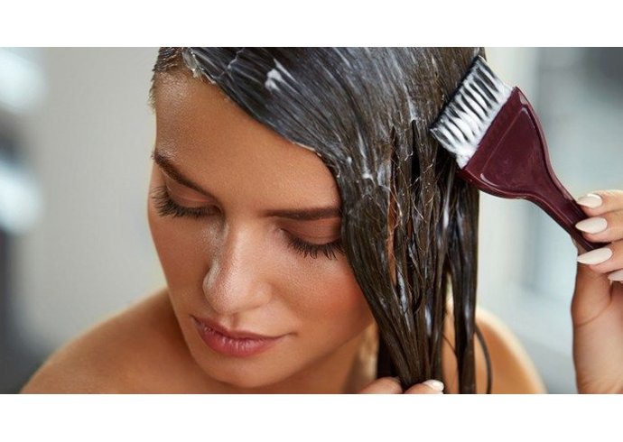 Come fare una perfetta tinta per capelli in casa Come fare una perfetta tinta per capelli in casa