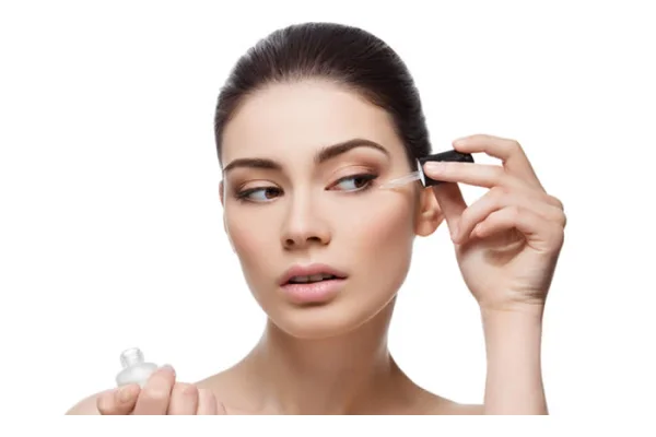 Differenze tra siero e crema antirughe