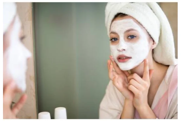 Guida alla beauty routine per acne