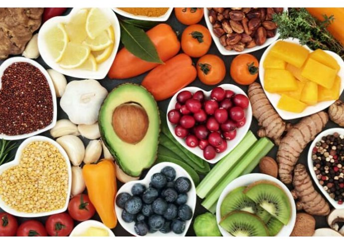 Le vitamine essenziali per ogni età: quali sono e perchè sono importanti Le vitamine essenziali per ogni età: quali sono e perchè sono importanti