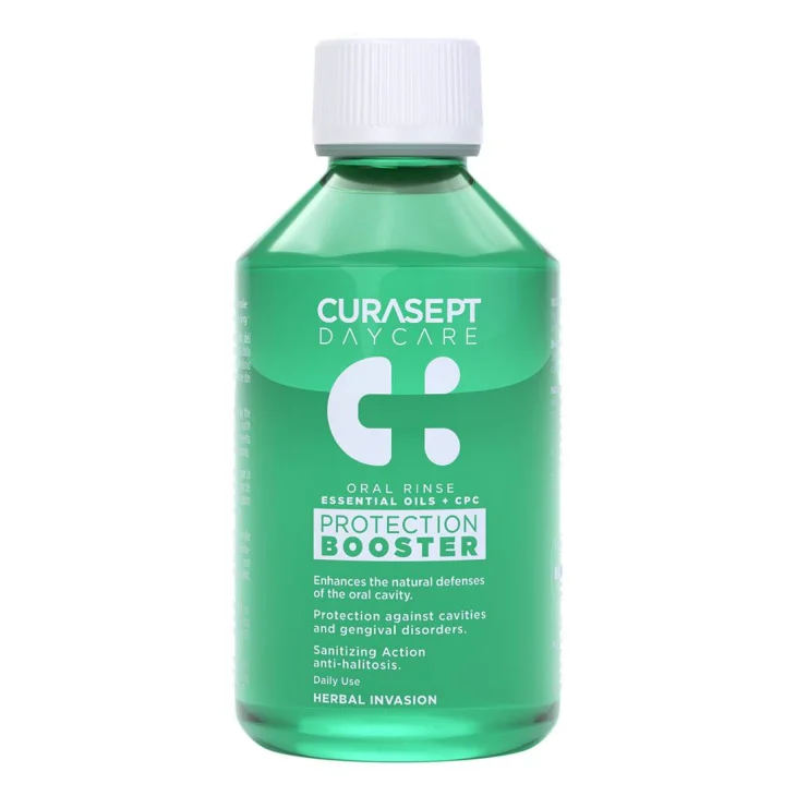 Curasept Daycare Collutorio Protection Booster Herbal Invasion Azione Igienizzante 250 ml
