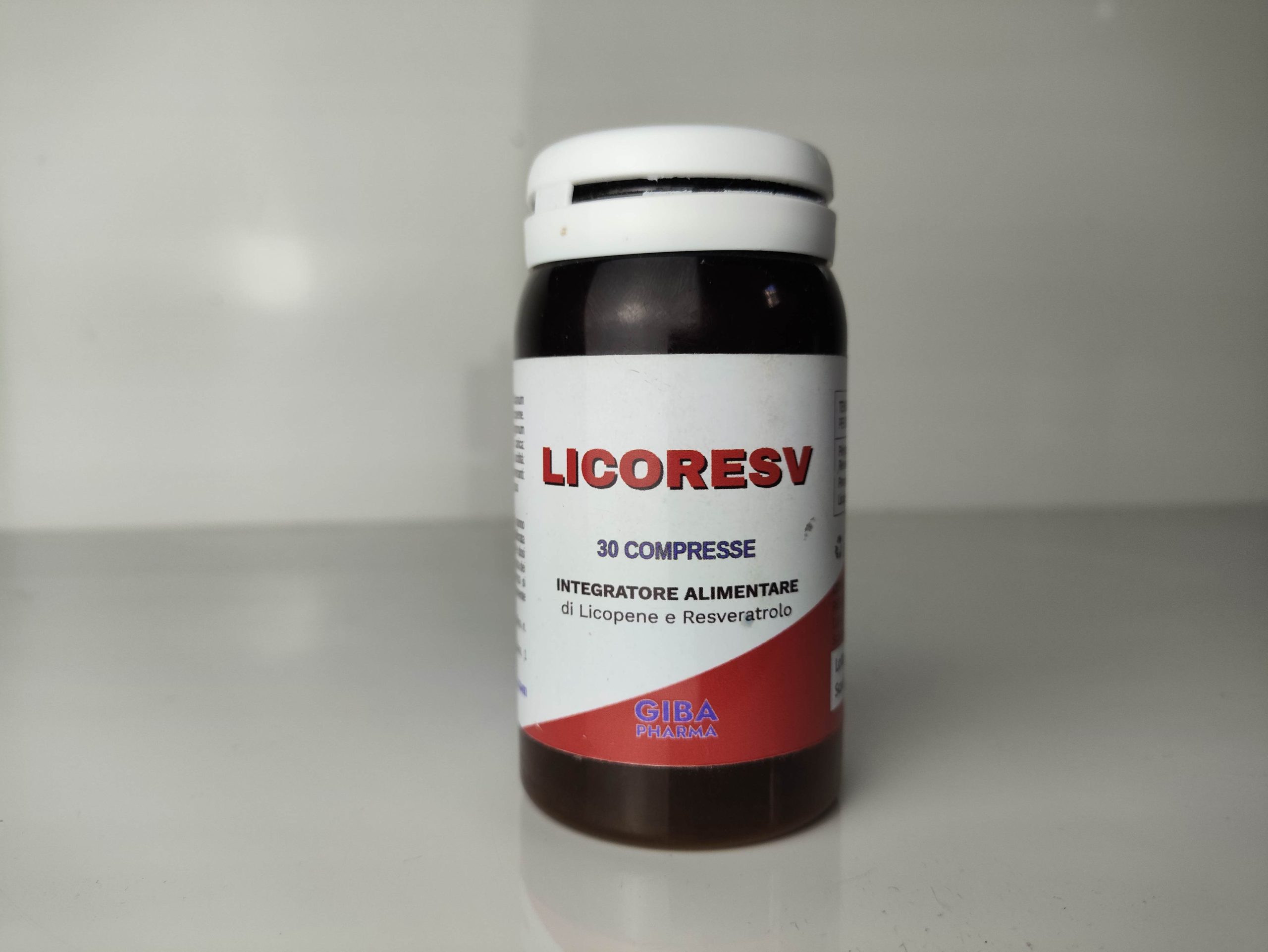 Giba Pharma Licoresv Integratore Alimentare Licopene Resveratrolo Antiossidante 30 Compresse