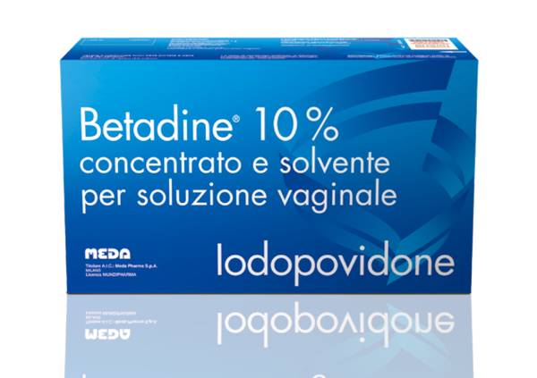 Betadine 10% Concentrato e solvente per soluzione vaginale 5 flaconi + 5 fiale